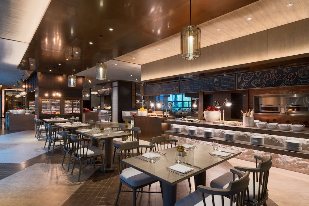 Hyatt Regency Shenzhen Airport 45/69