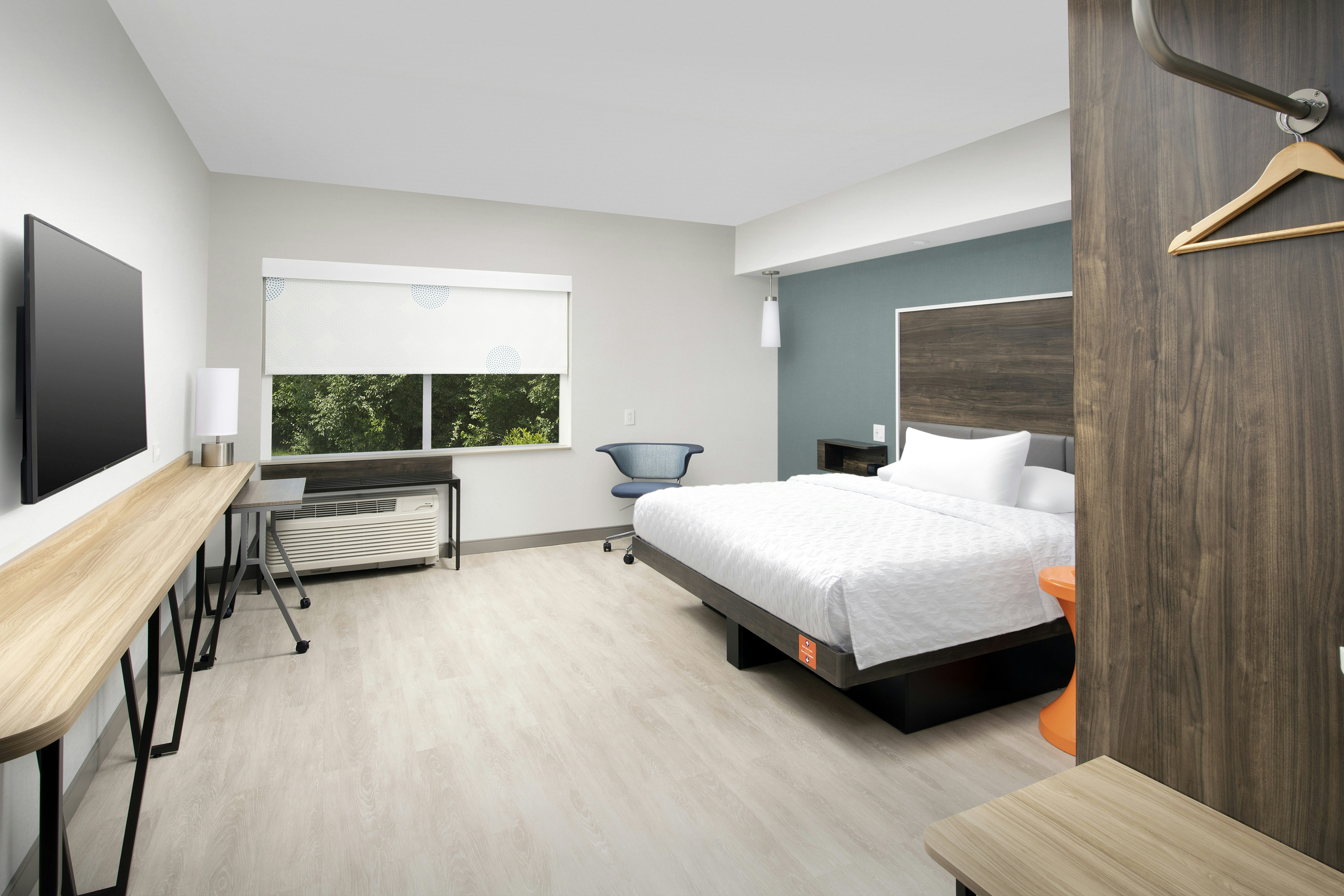 ROOM, KING BED, ACCESSIBLE