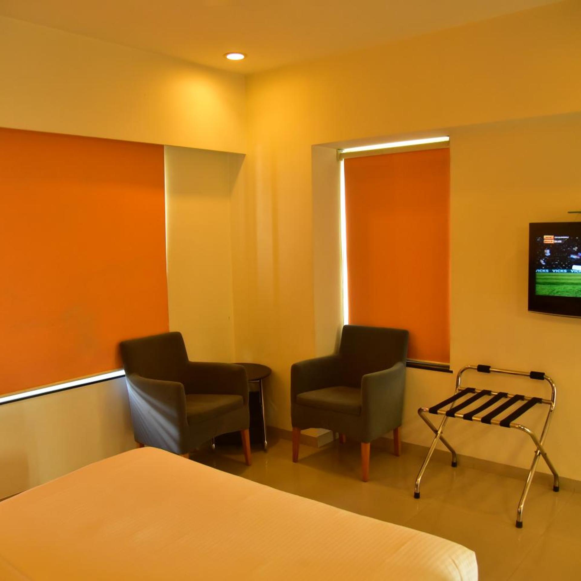 Hi 5 Hotel And Experience 33/39