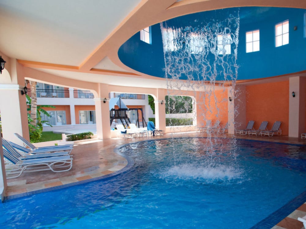 swimming pool spa