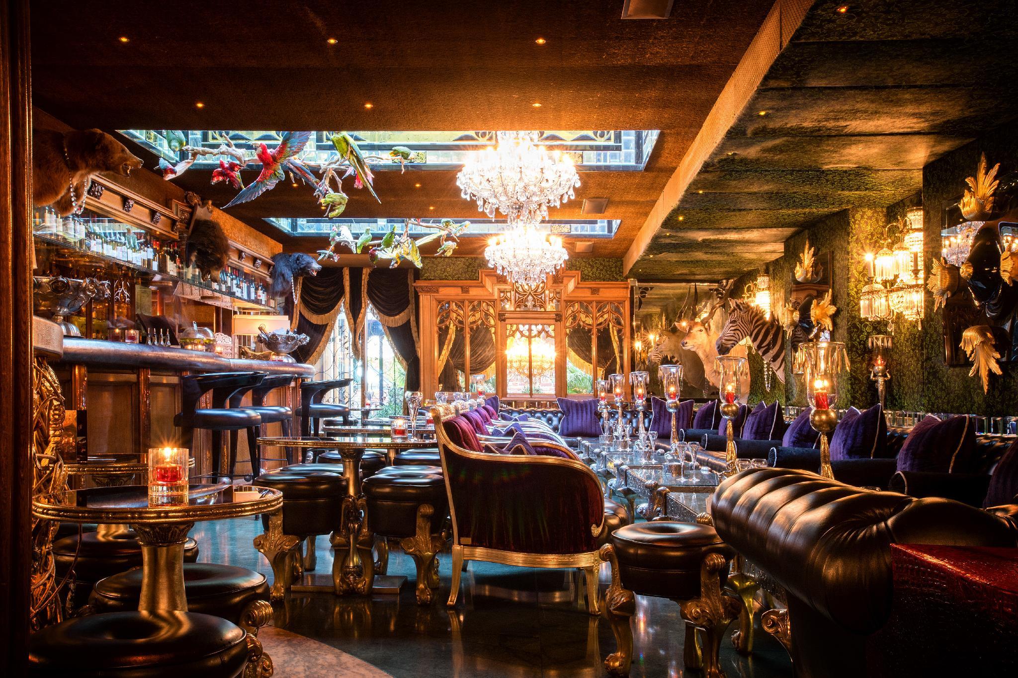 Crazy Bear Hotel Beaconsfield 38/46