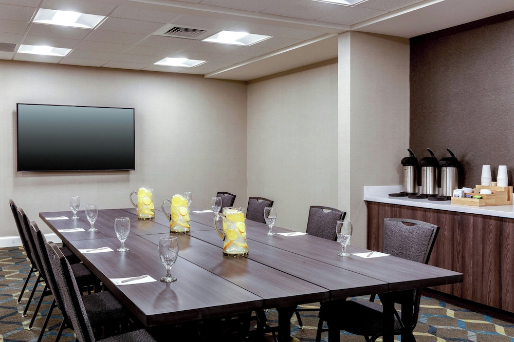 Residence Inn Worcester 41/55