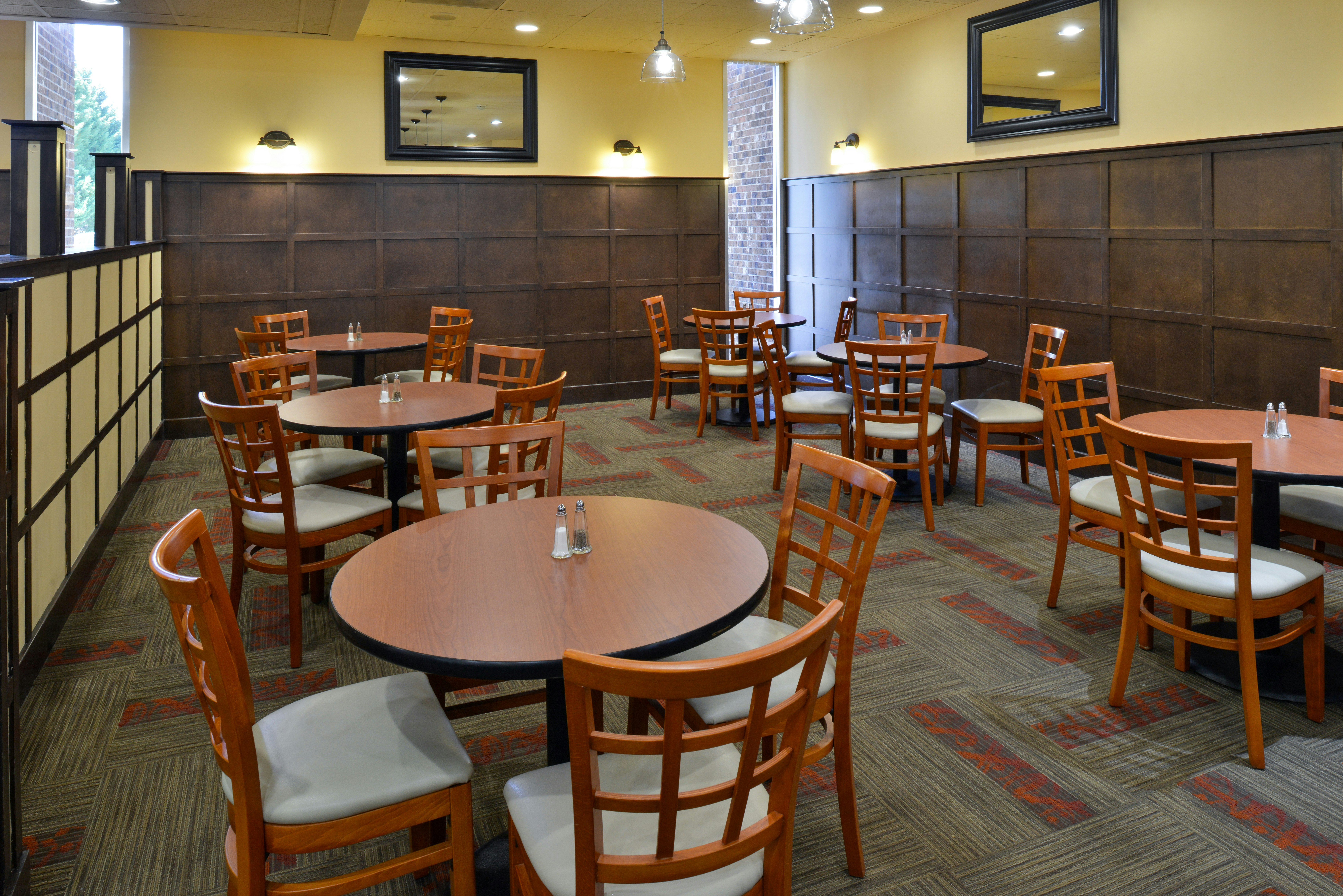 Hawthorne Inn and Conference Center 46/64