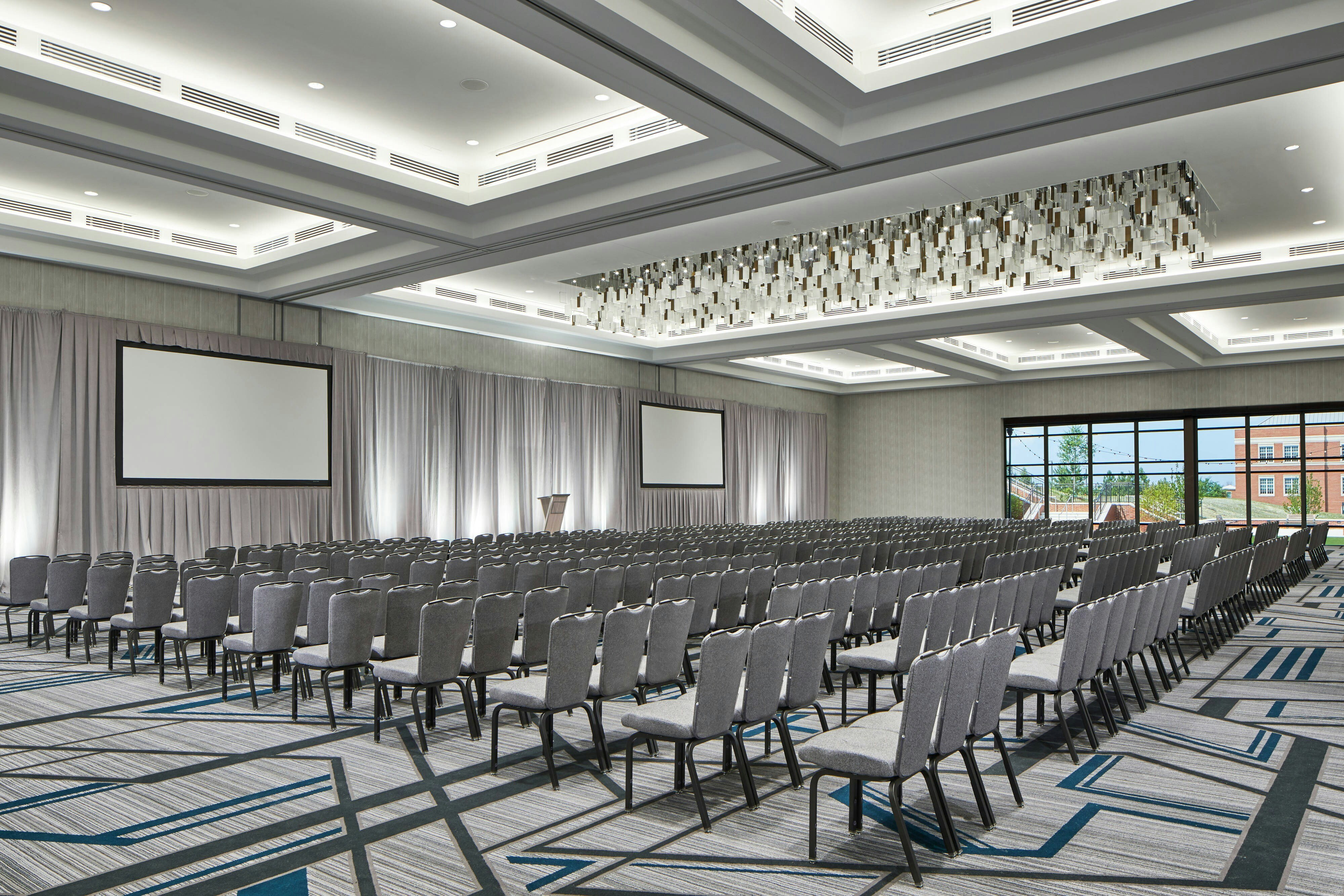UNC Charlotte Marriott Hotel & Conference Center 38/47