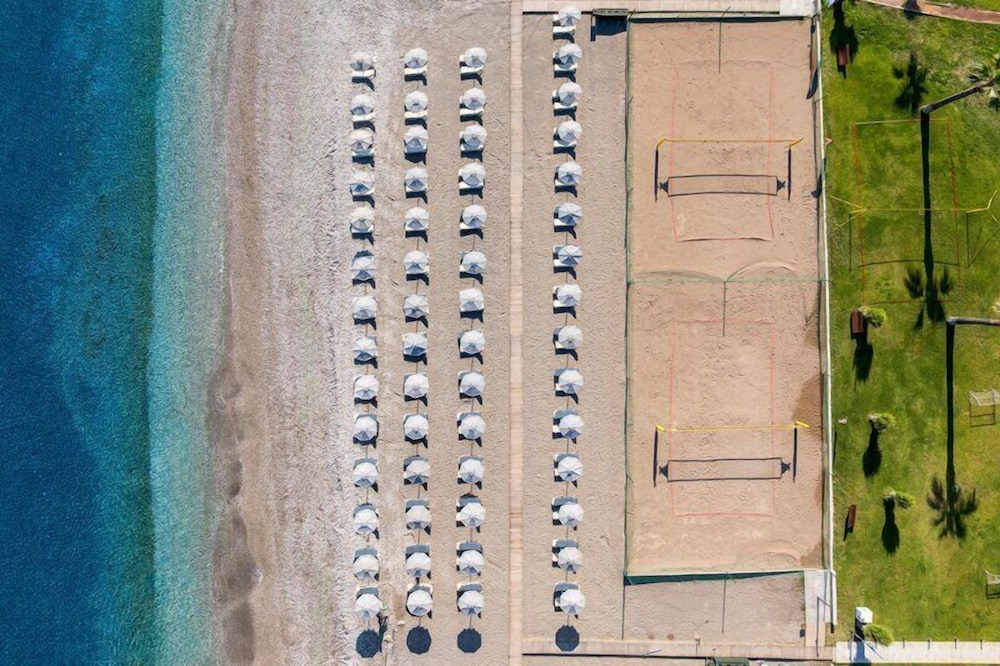 Sun Beach Resort in IALYSSOS