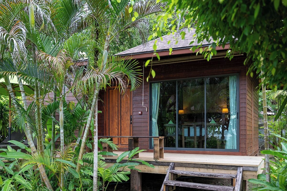 Gajapuri Resort Spa 2/76
