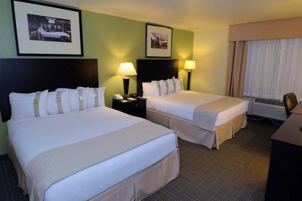 Holiday Inn Fort Myers - Downtown Area an IHG Hotel (ex. The Edison at Midtown) 12/58