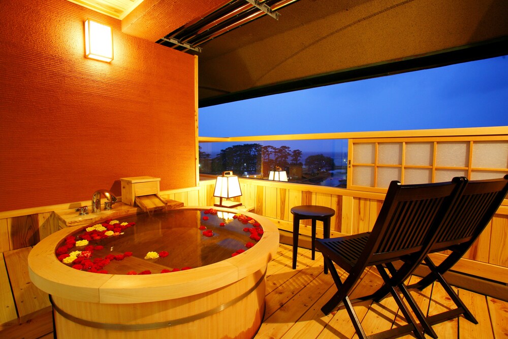 Toi Fujiya Hotel 29/31