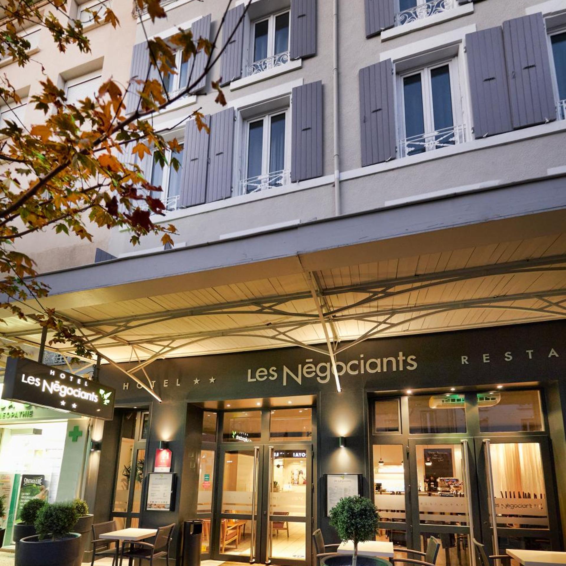 Hotel Les Negociants 2/56