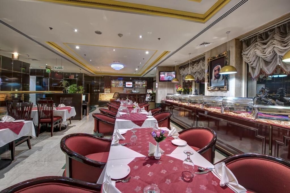 restaurant cafeteria