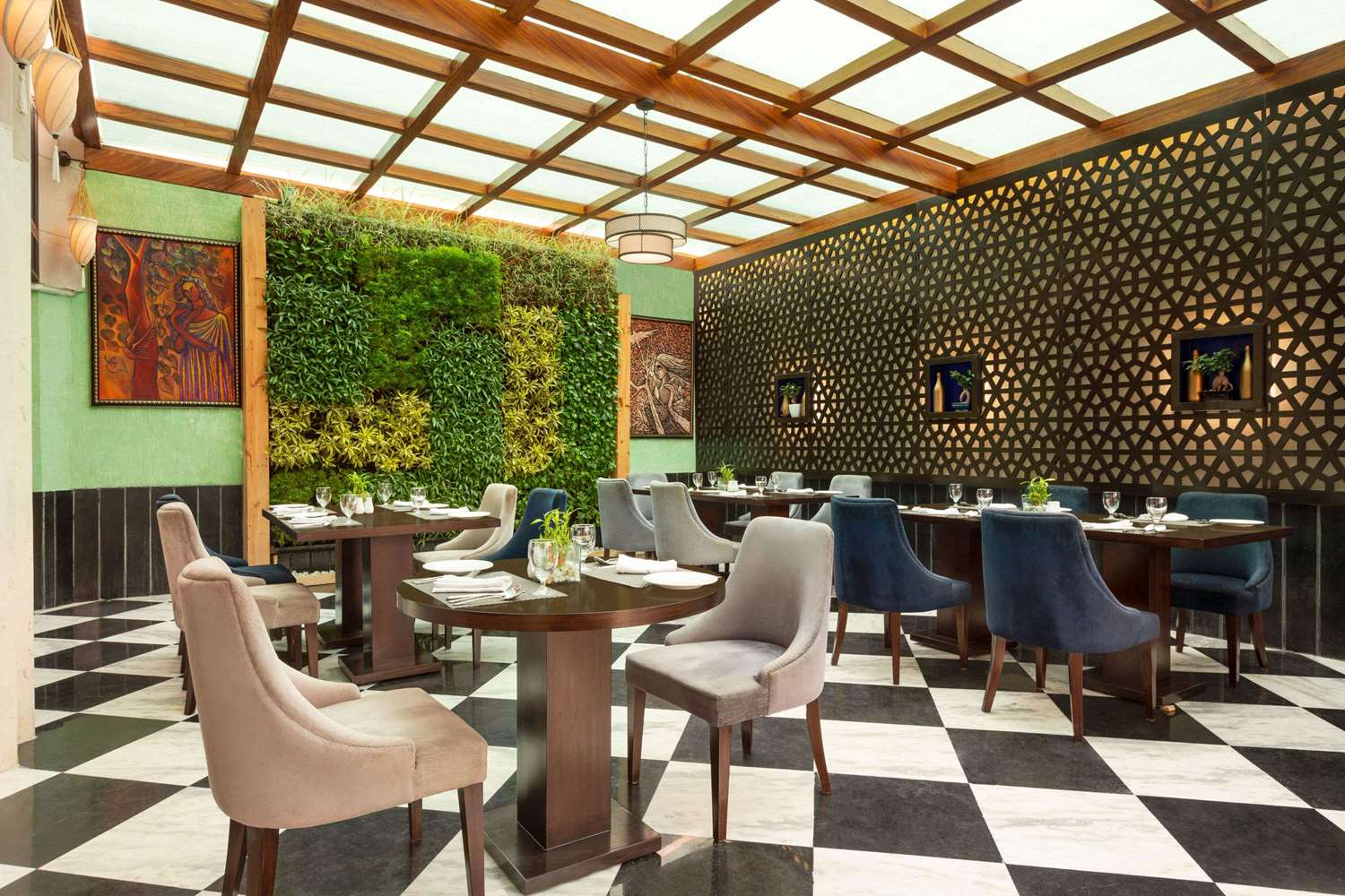 restaurant cafeteria