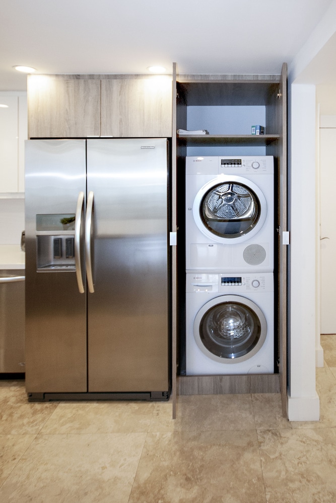 Ocean Reserve OceanView Sunny Isles Luxury Condos 8/50