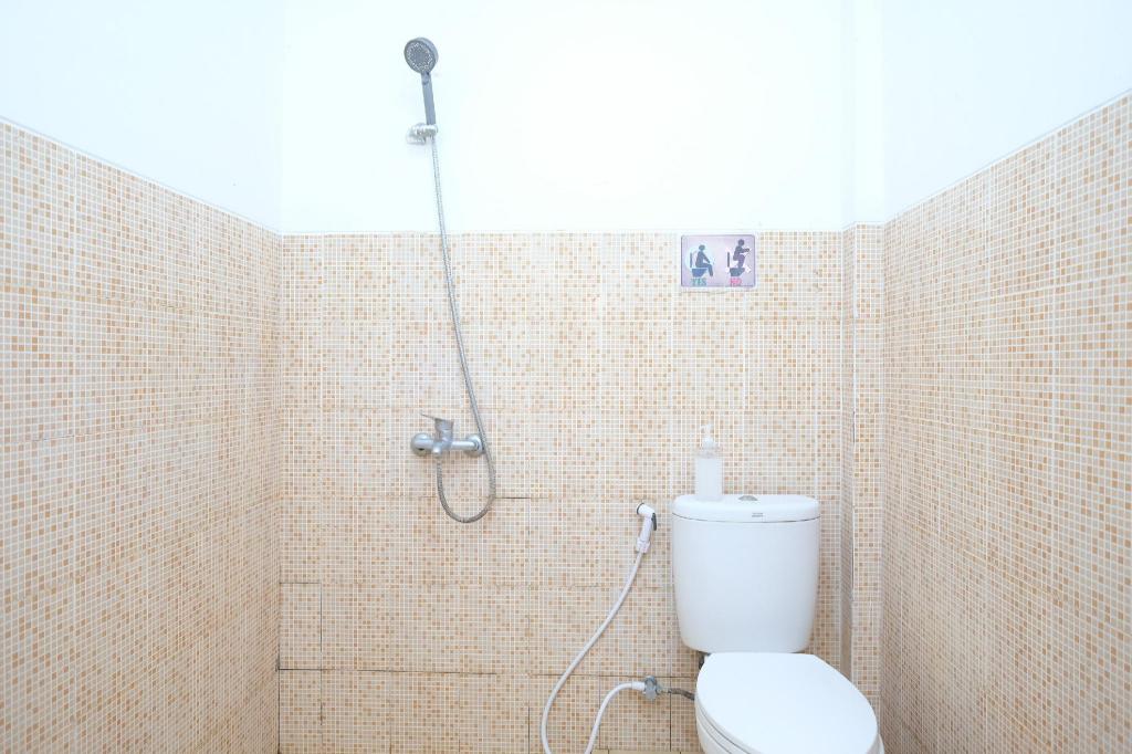 RedDoorz near Moro Mall Purwokerto 40/43