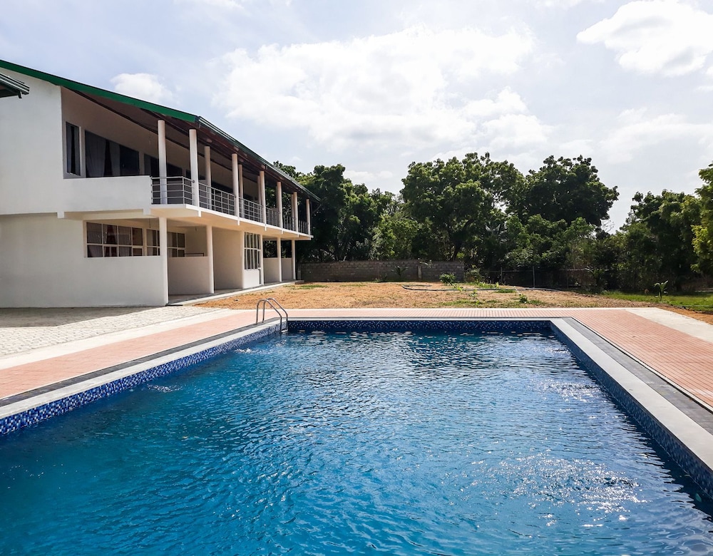 Flamingo Nature Resort 17/19