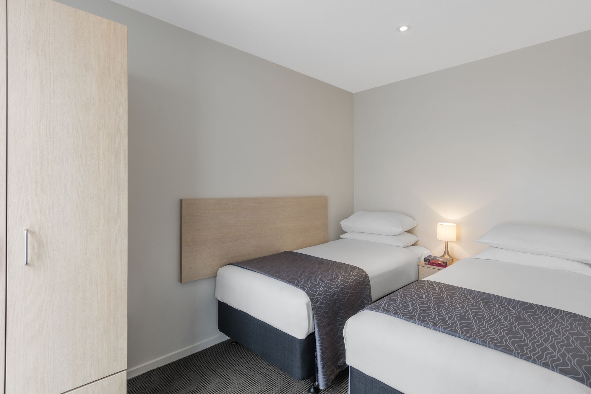 2 BEDROOMS, APARTMENT