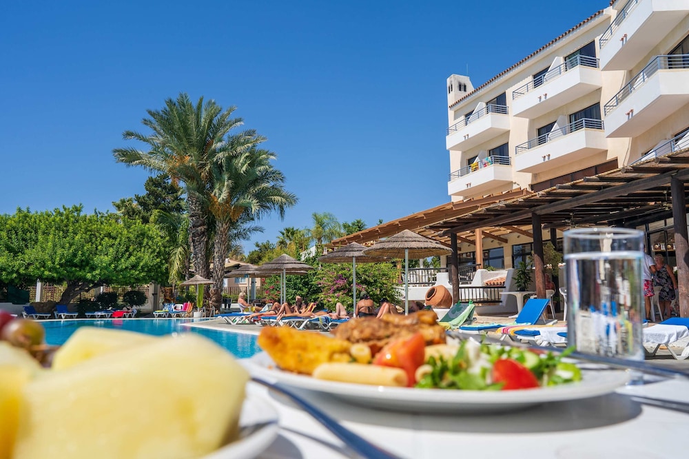 Paphos Gardens Apartments 86/91