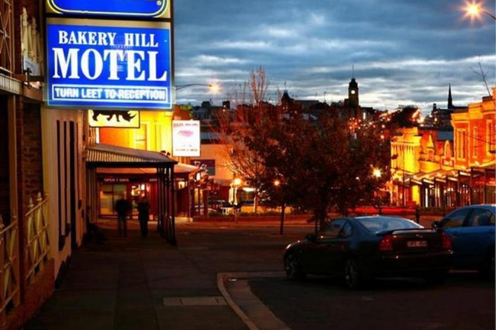 Bakery Hill Motel 4/35