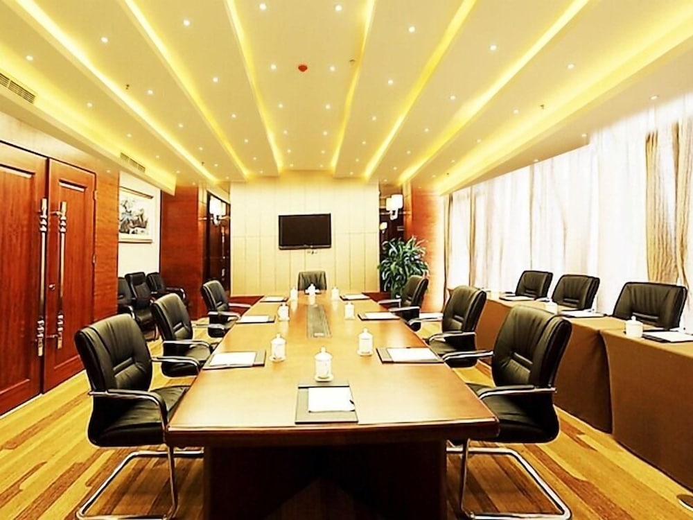 GREENTREE INN QINGDAO DEVELOPMENT DISTRICT SDUST EXPRESS HOTEL 33/46