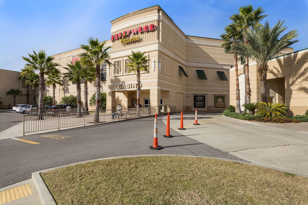 Hollywood Casino Gulf Coast 59/69