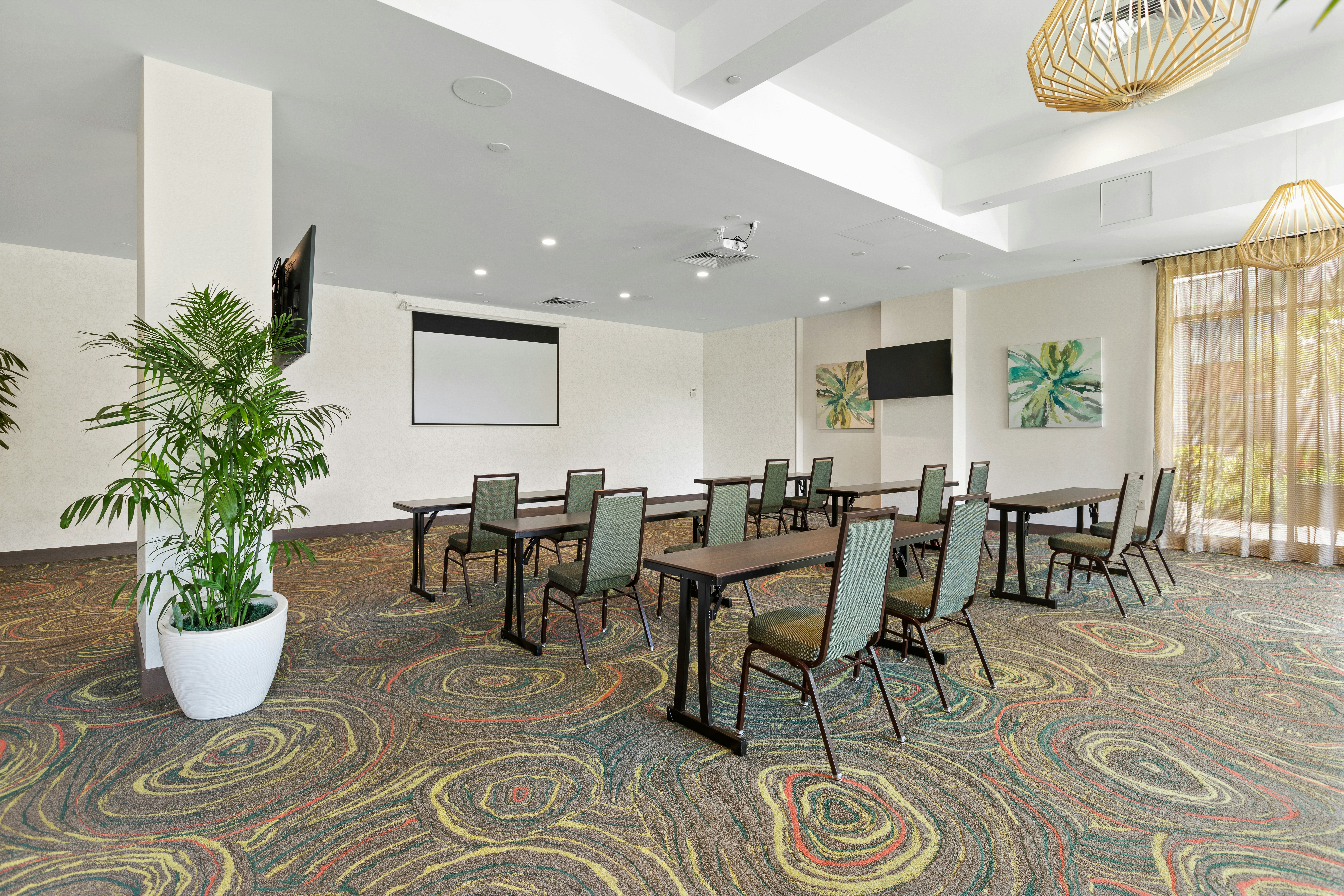Embassy Suites By Hilton Oahu Kapolei 66/68