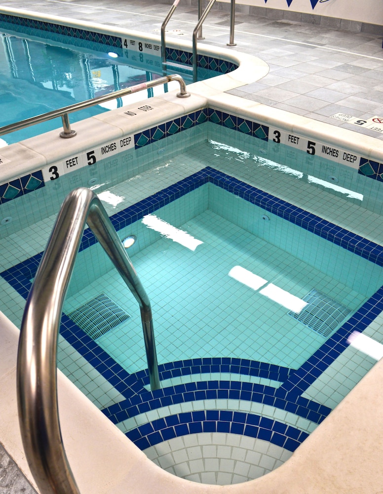 swimming pool spa