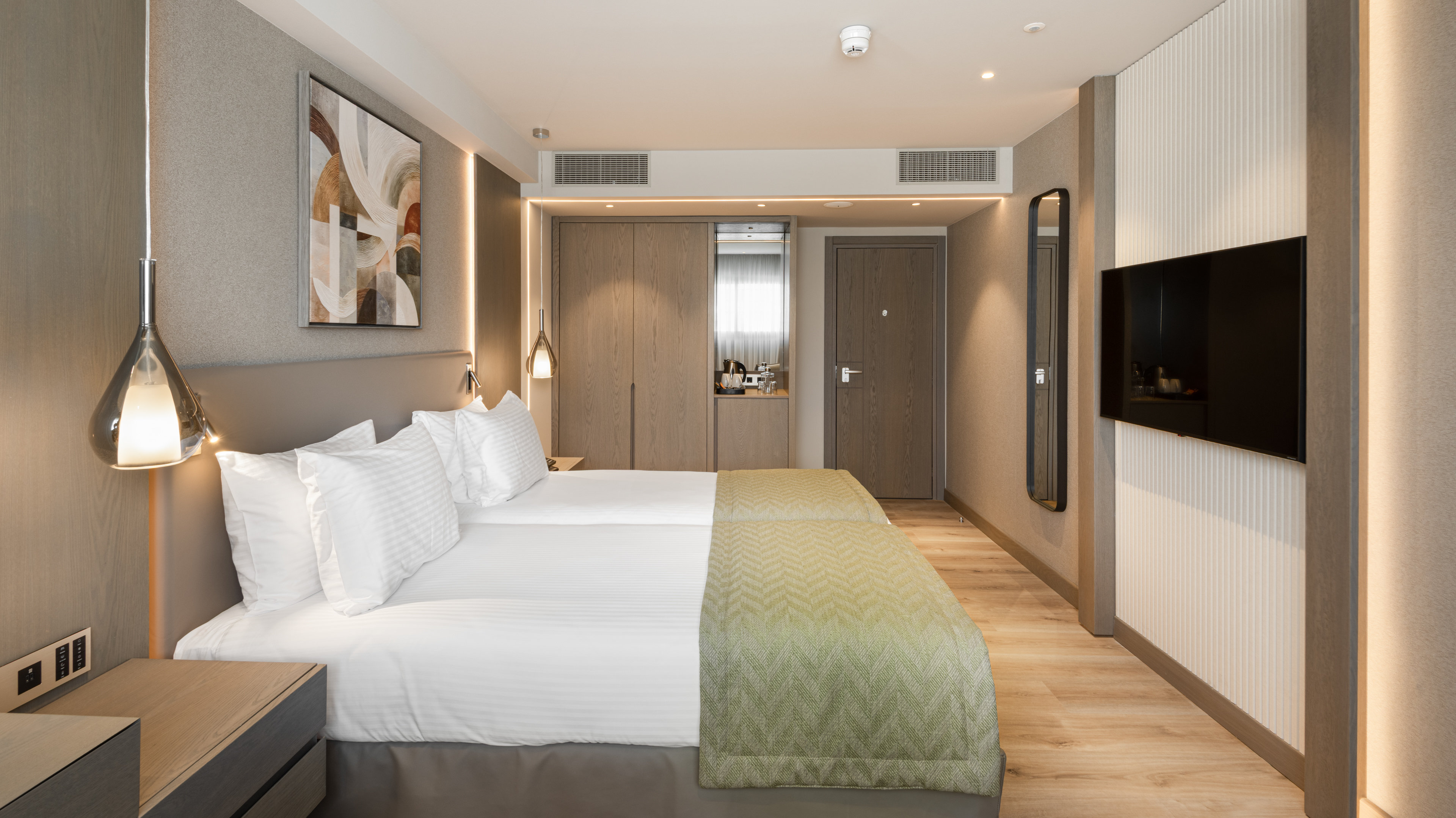 Holiday Inn Thessaloniki 15/72