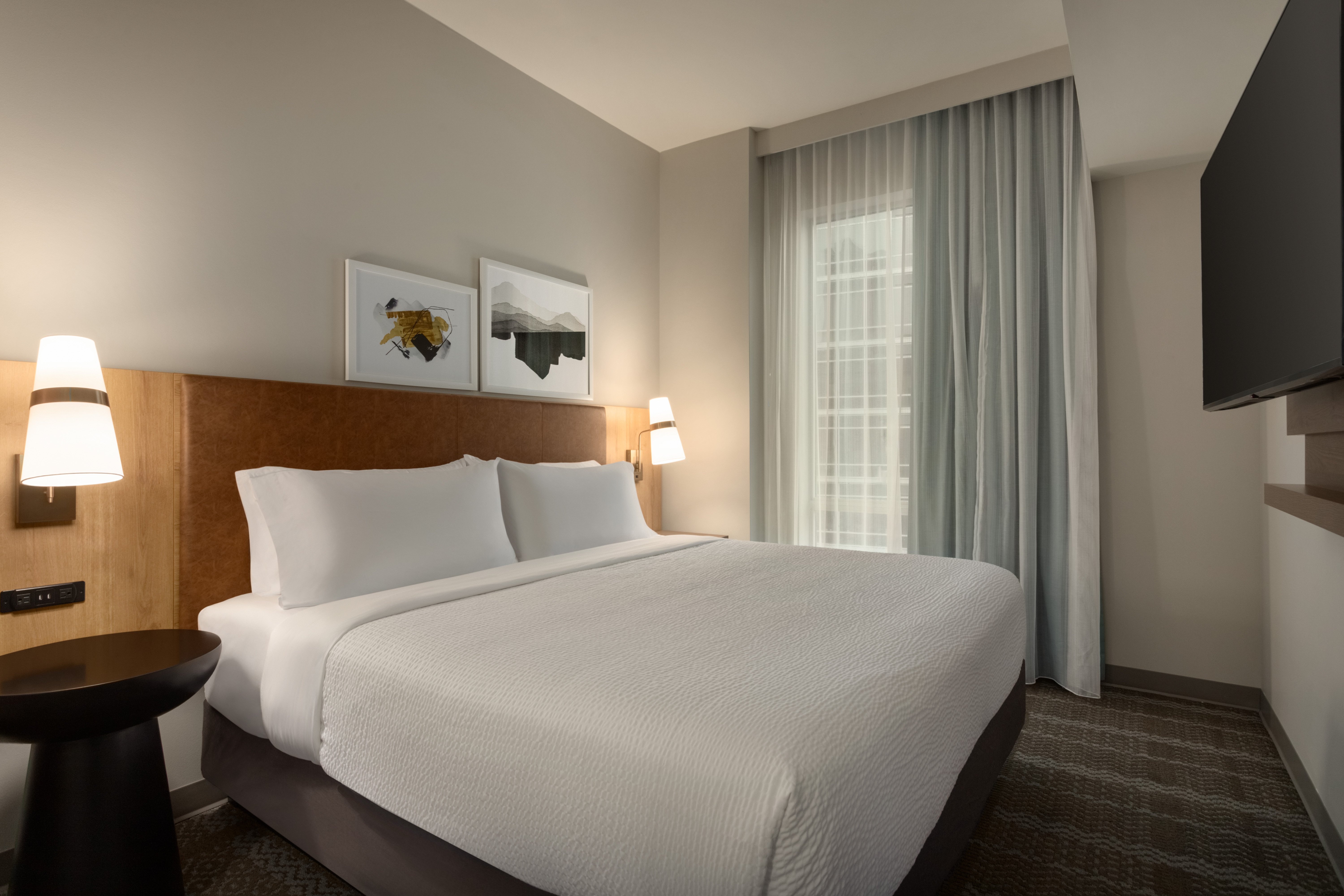 Staybridge Suites Houston Downtown by IHG 19/50