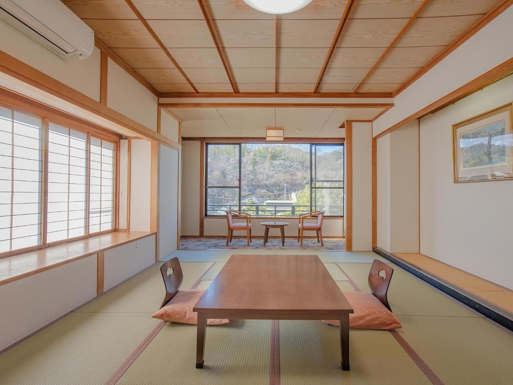 Hotel Sunvalley Izu Nagaoka 35/55
