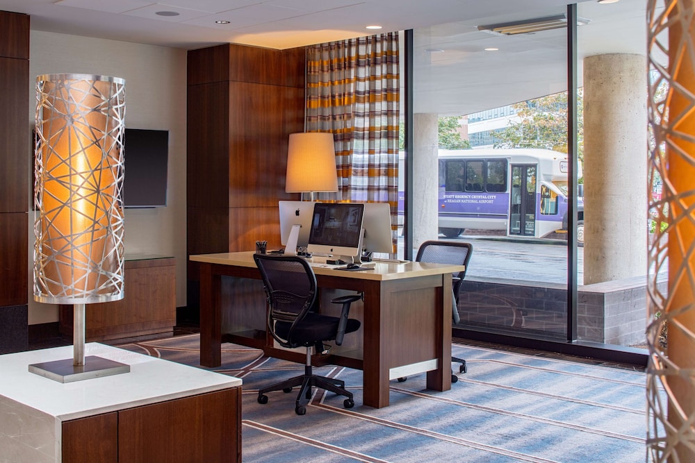 Hyatt Regency Crystal City 63/70