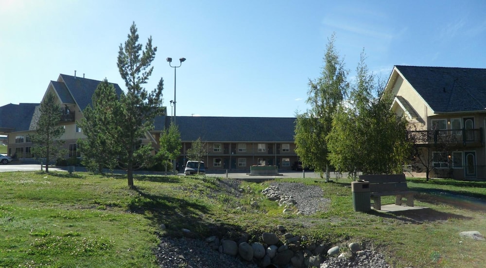 Lakeview Inn And Suites Hinton 36/41
