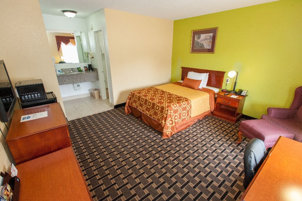 Travelodge by Wyndham Jackson North 18/26