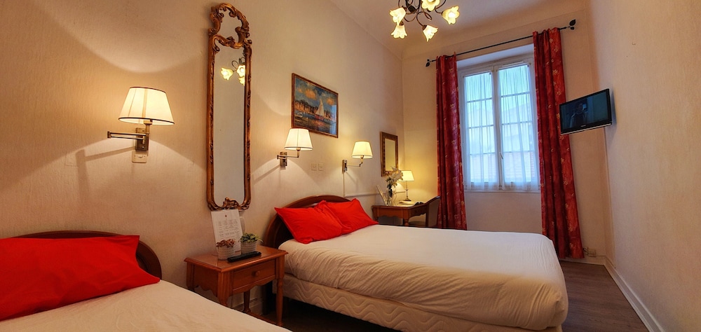 Richelieu Hotel 26/68