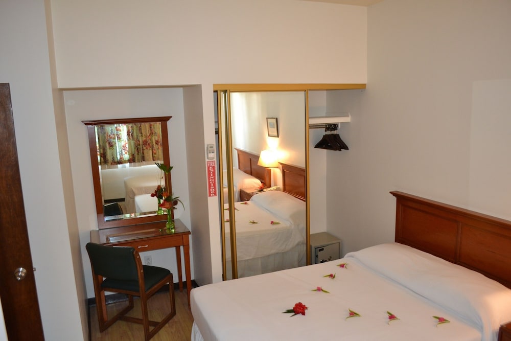 West Plaza Hotel Malakal 11/40