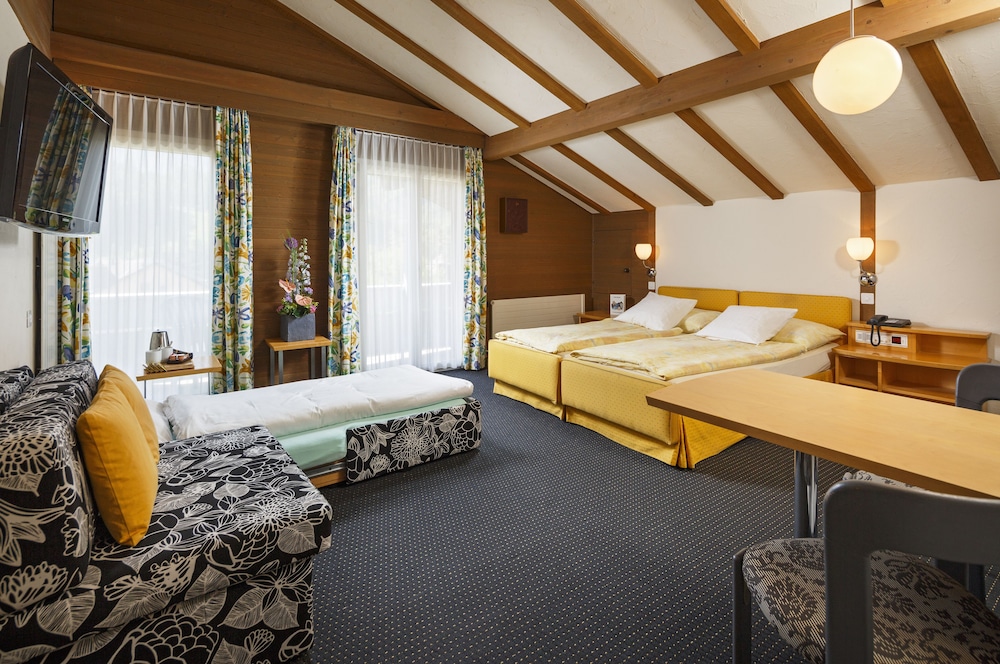 Stella Swiss Quality Hotel 32/69
