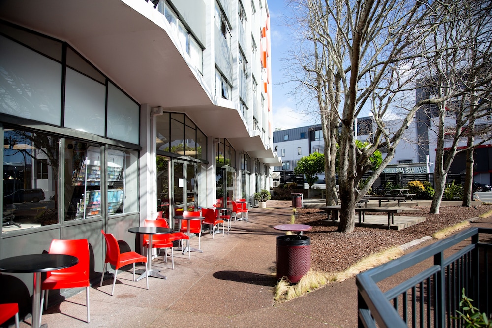 YMCA Hostel 63/68