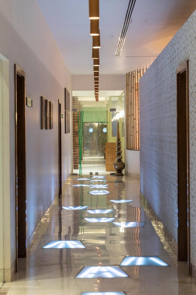 The Park Navi Mumbai 36/68
