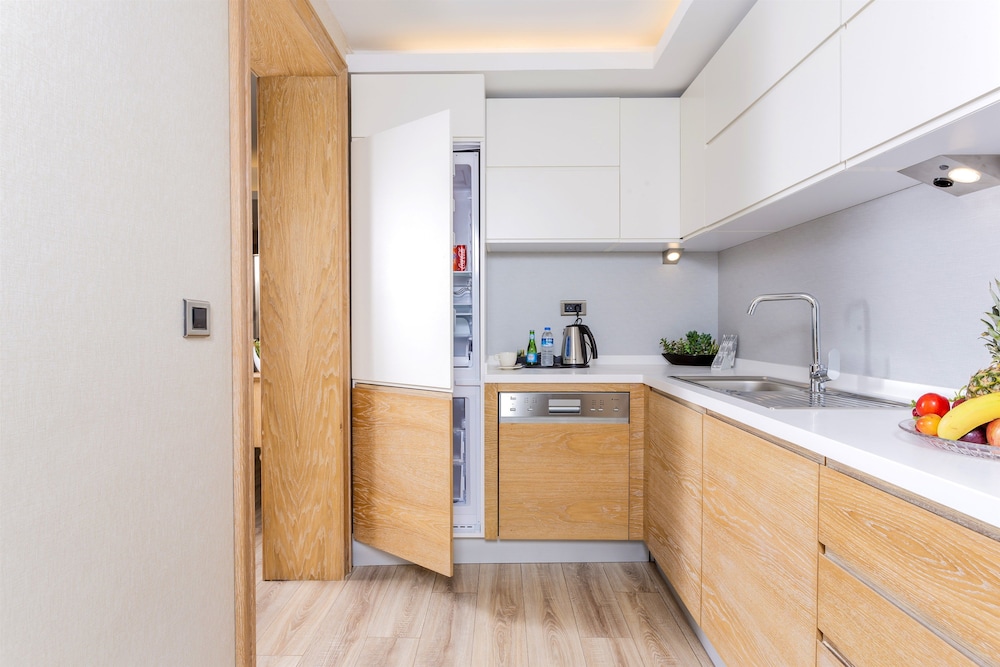 Bof Hotels Ceo Suites 5/73