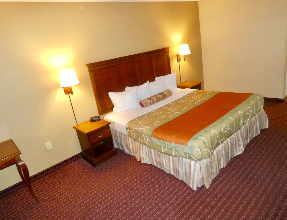 Americas Best Value Inn Montezuma 9/24