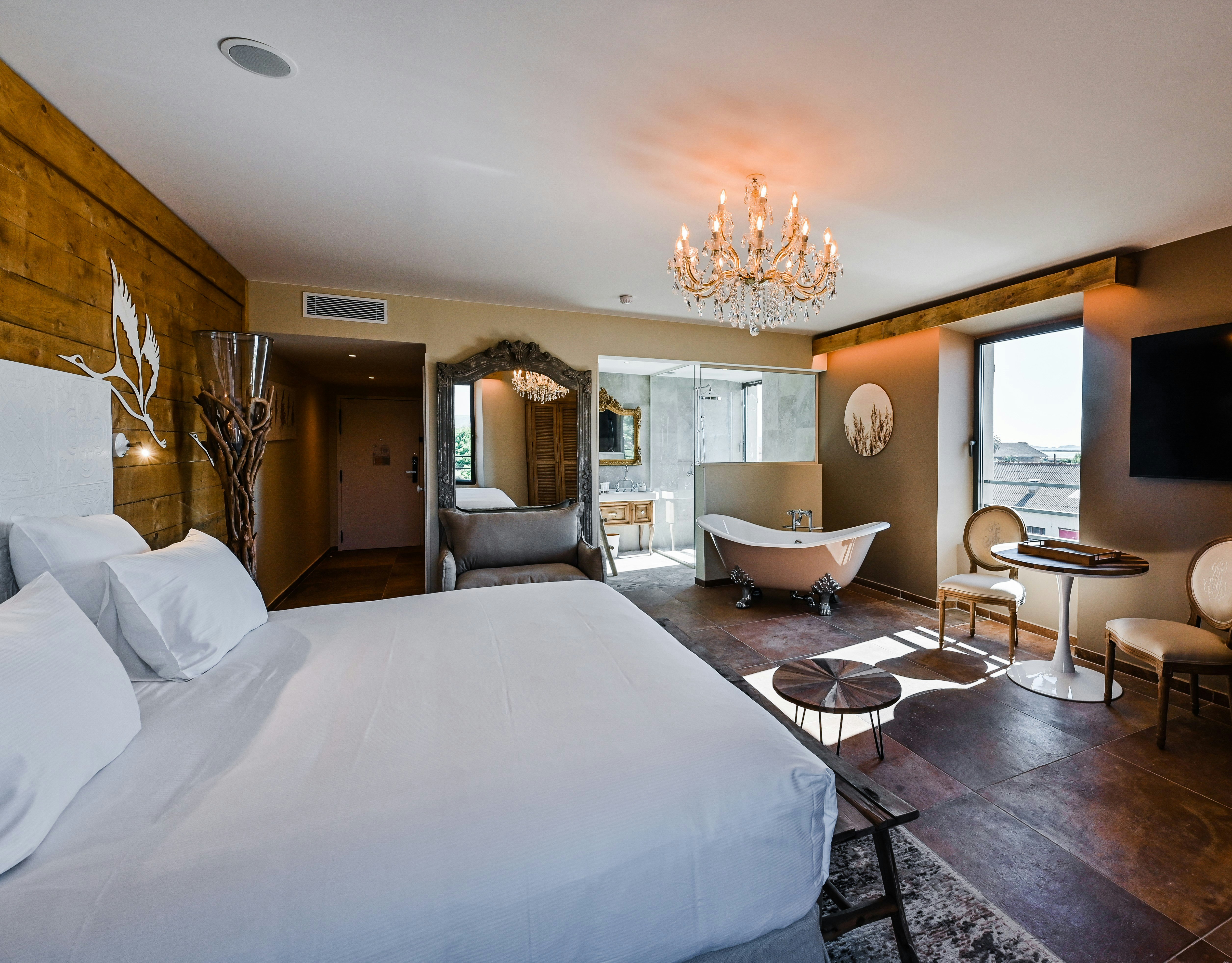 Junior Suite, King Bed
