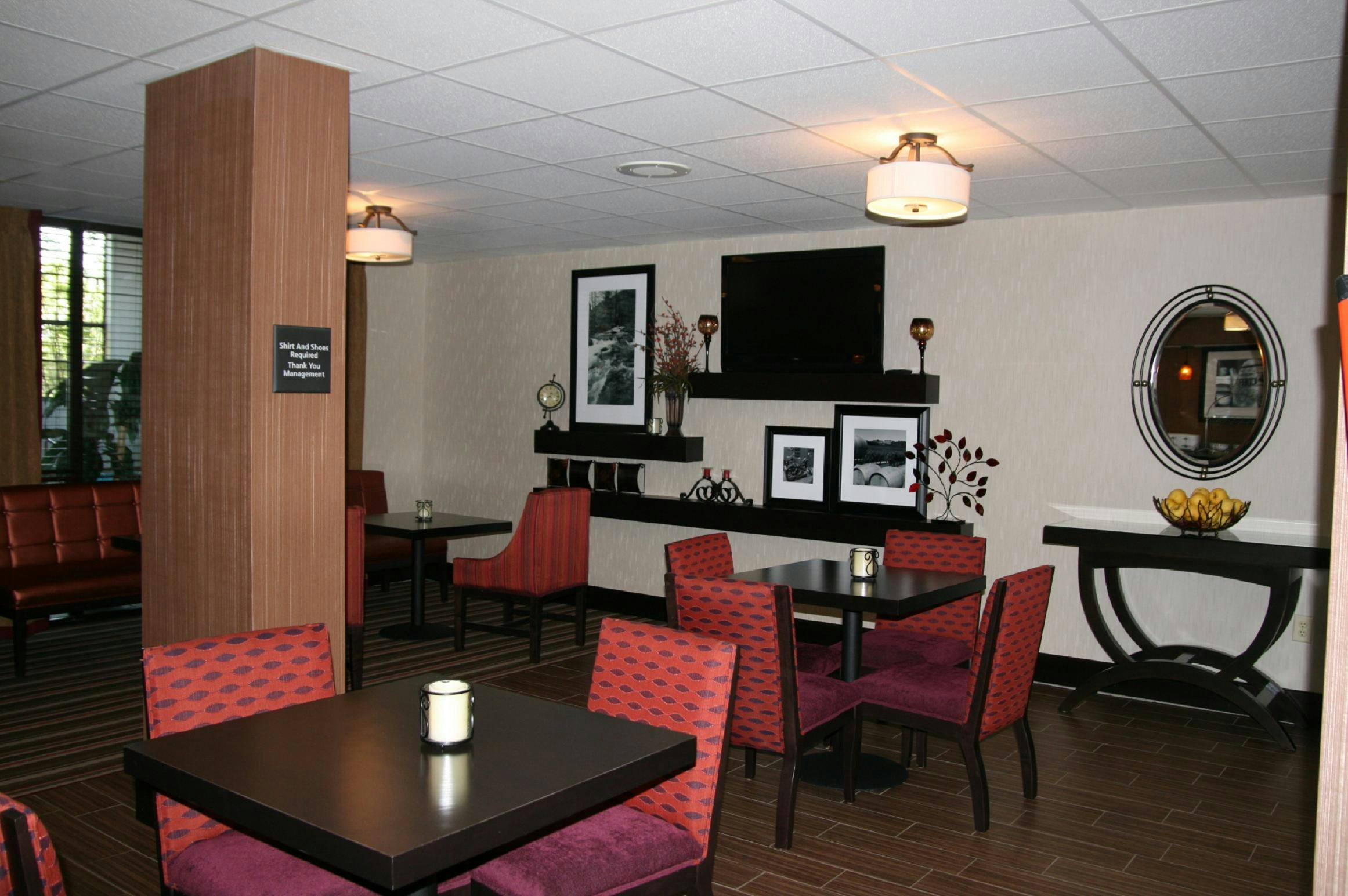 Hampton Inn Clarksville 57/77