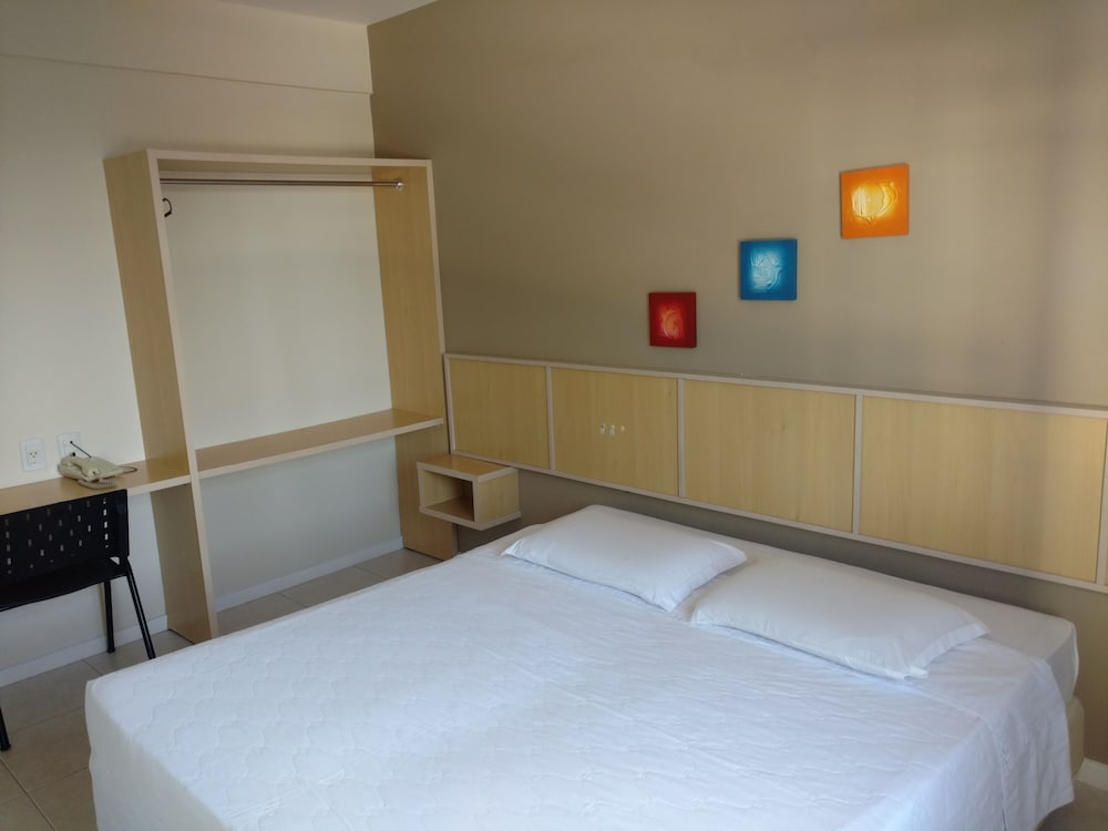 Brisamar Suite Hotel 25/65