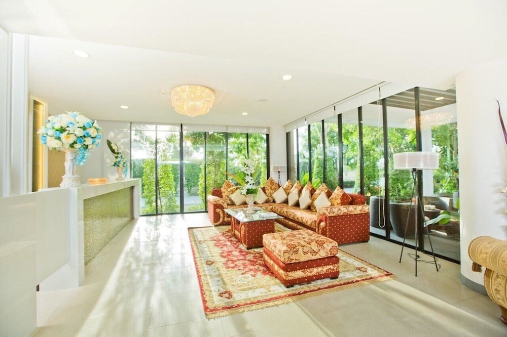 Ny City Resort And Spa 54/62
