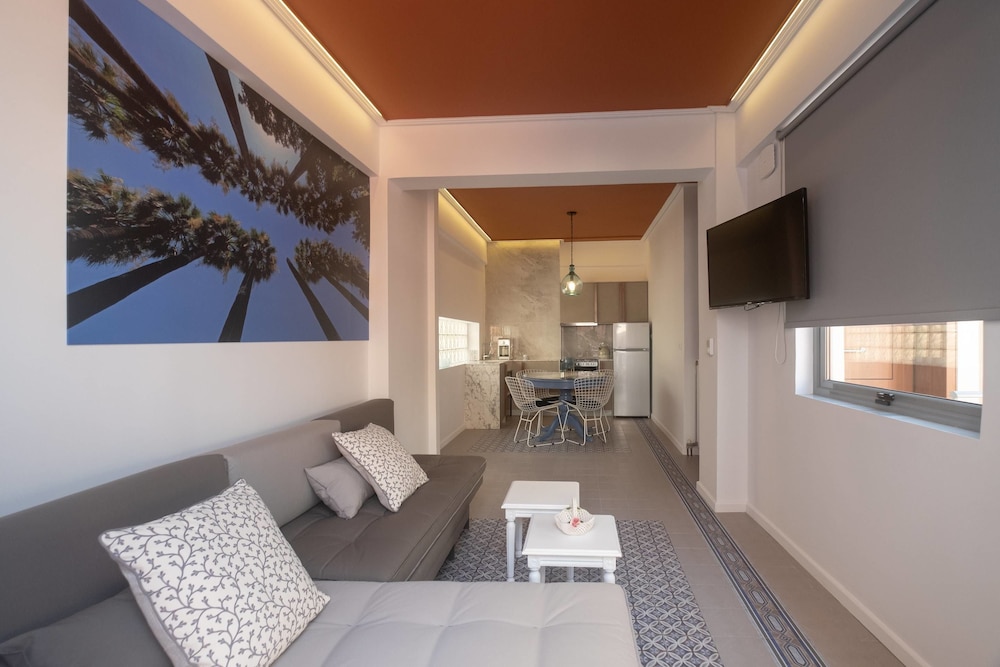Athenian Yard Suites 27/50