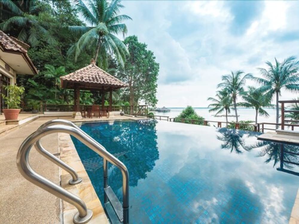 Indra Maya Pool Villas 2/72
