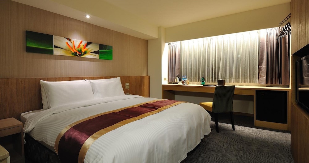 STANDARD, DOUBLE BED