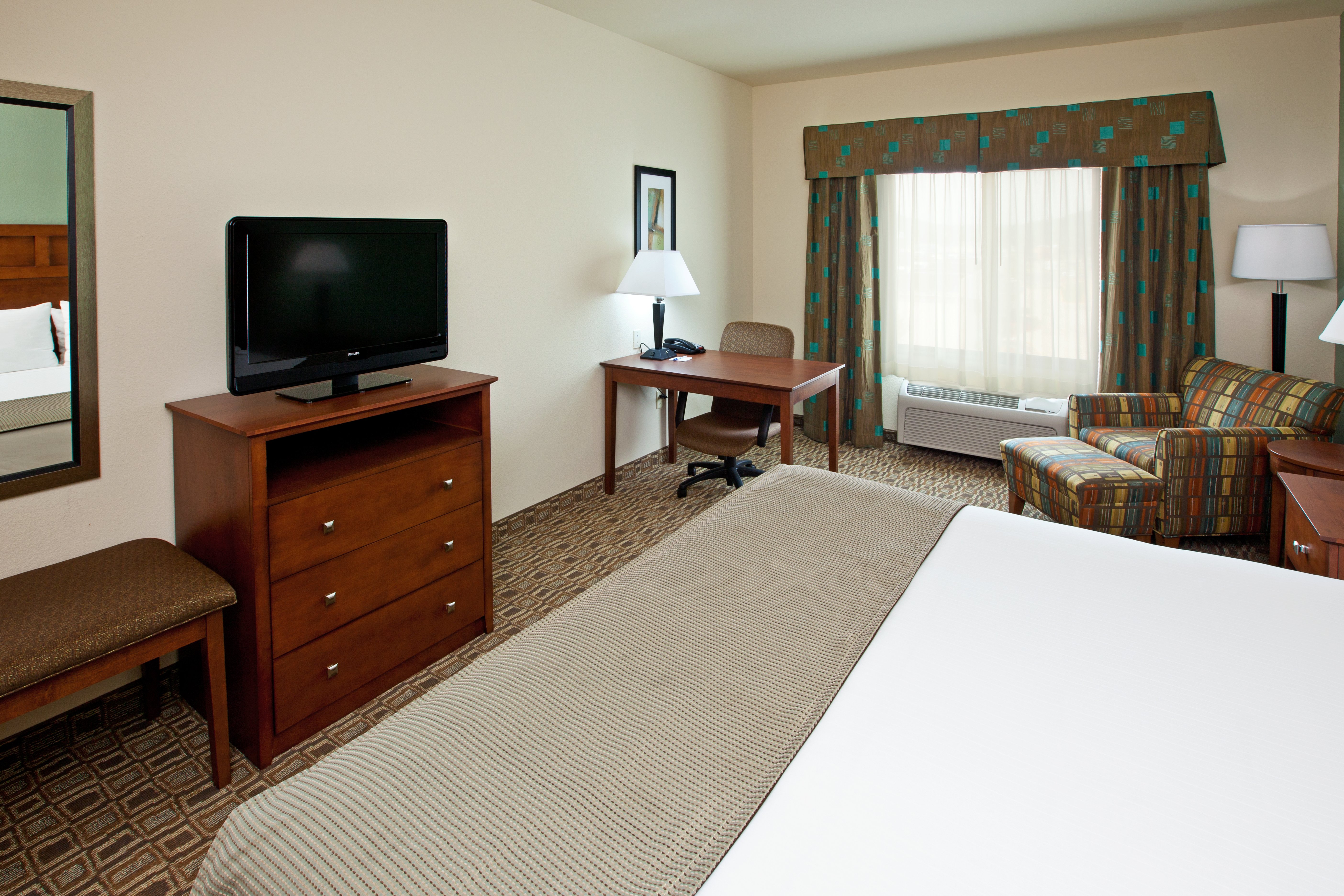 Holiday Inn Express Hotel & Suites Ripley 45/68