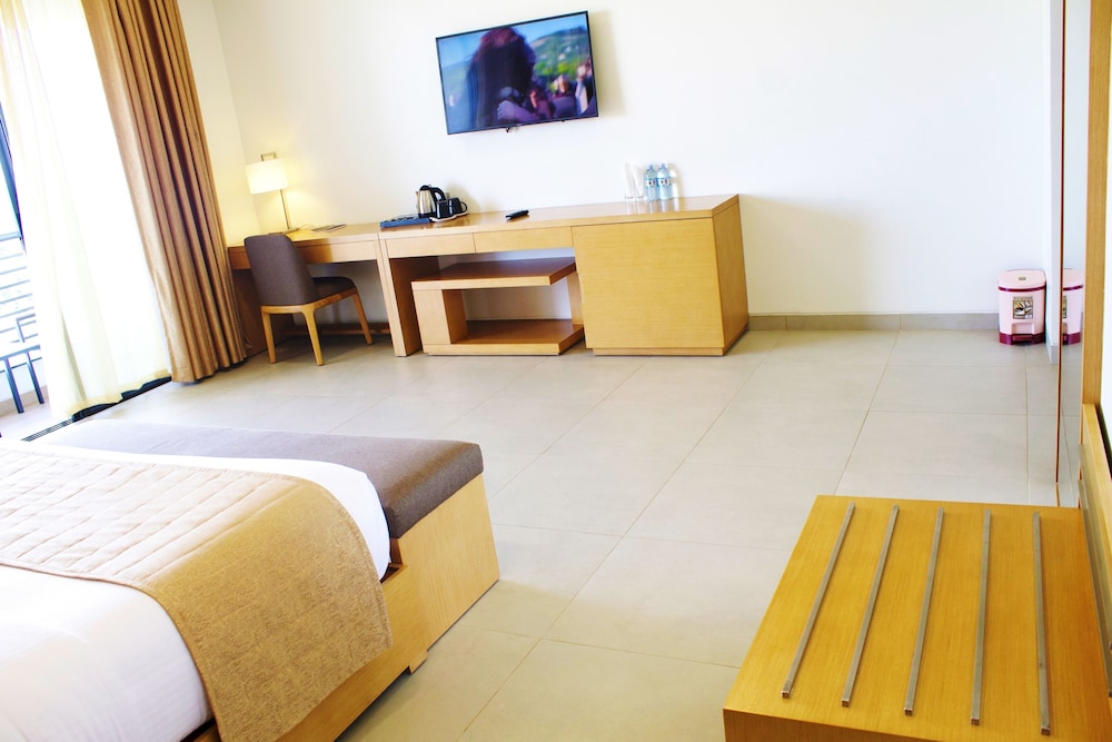 K Hotels 23/54