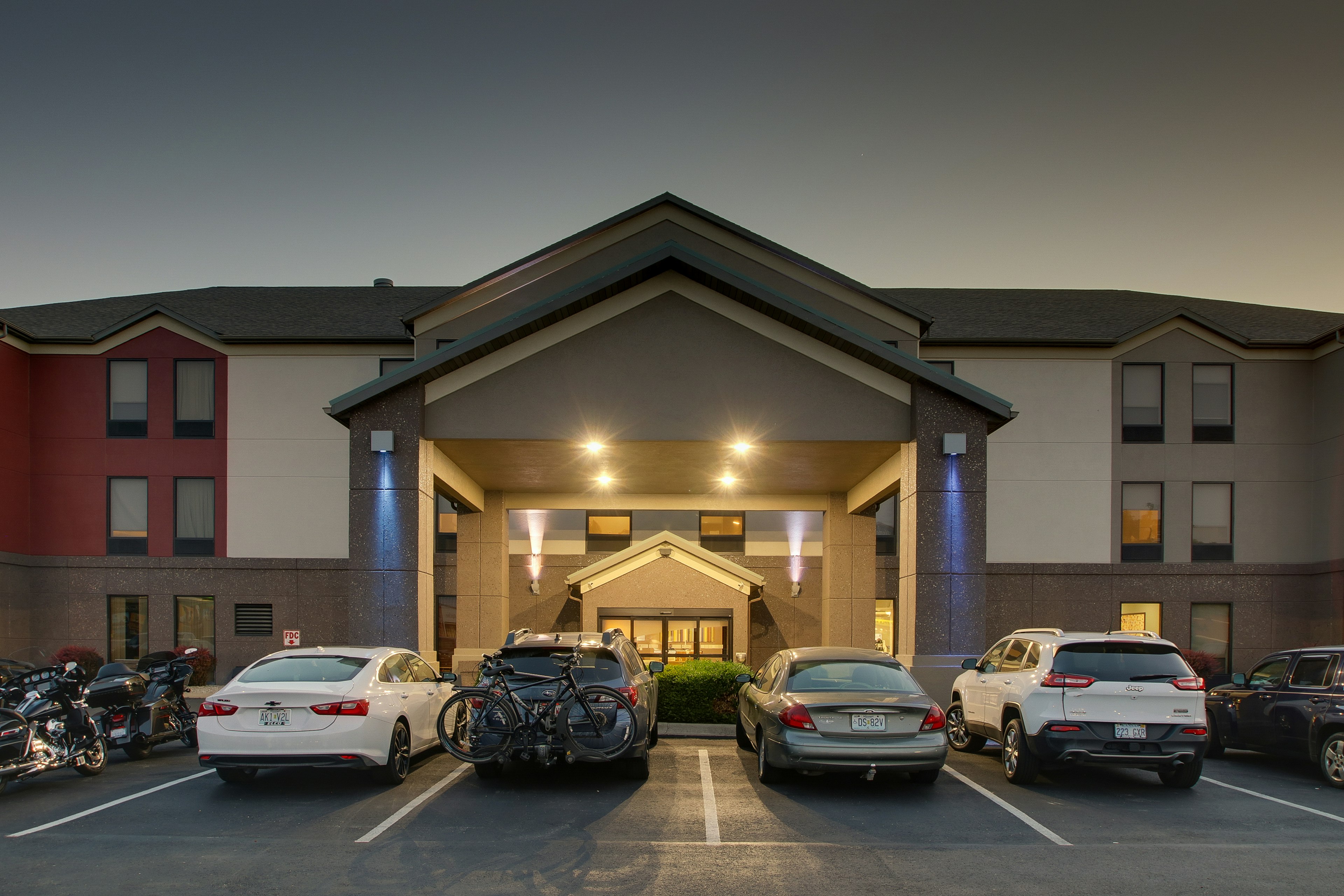 Holiday Inn Express Suites Lebanon 54/57