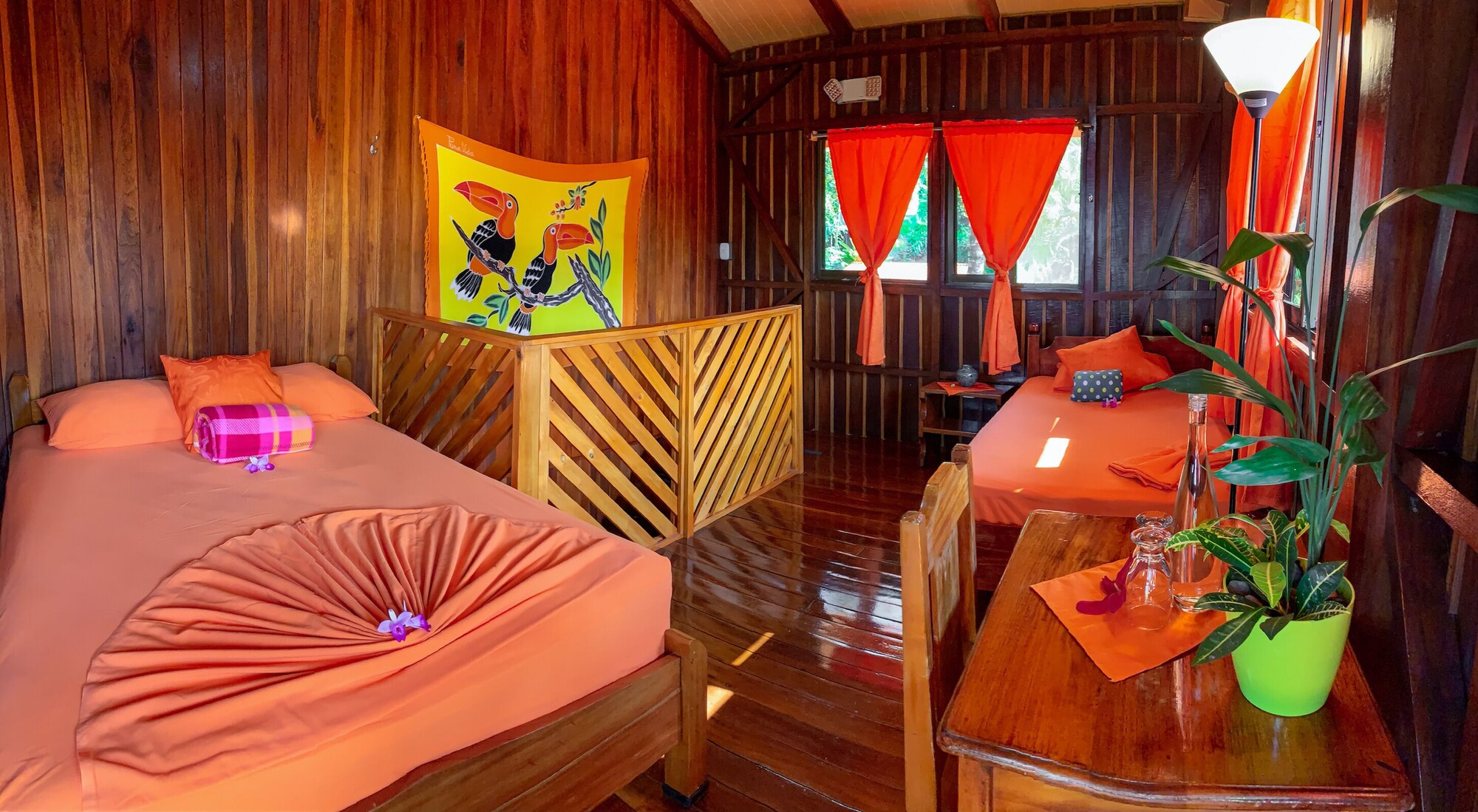 2 Bedrooms, Sea View