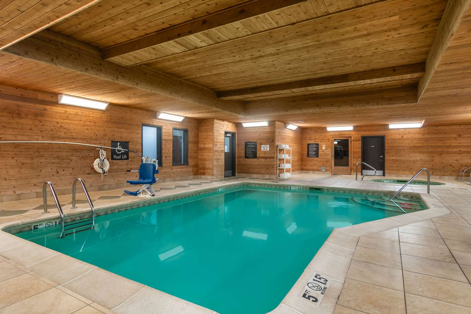 Comfort Suites Manhattan 24/43